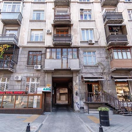 Studio Near Deribasovskaya Odesa Exterior photo